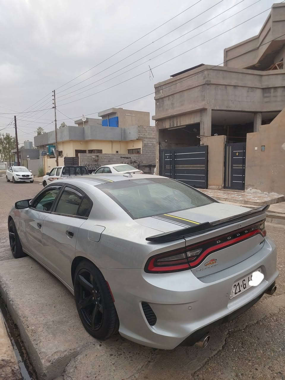 للبيع موديل 2023 سياره ماشي قليل 17 موصفات sxt بدون صبغ او ارباك و شاصي بيه خمس سانتيم تعديل فقط وبيه رصعه بل قماره مال شحن قليل كير مكينة تبريد شرط رقم وسنويه جديده سعر ٢٢٥ مكان سياره كركوك ***********
