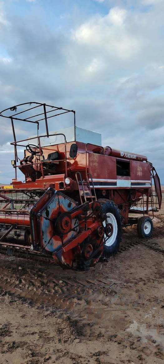 دراسه لافيردا موديل 85 للبيع رقم صلاح الدين جاهزا على العمل العنوان نينوى منطقة عوينات رقم الموبايل *********** للأتصال والواتساب
