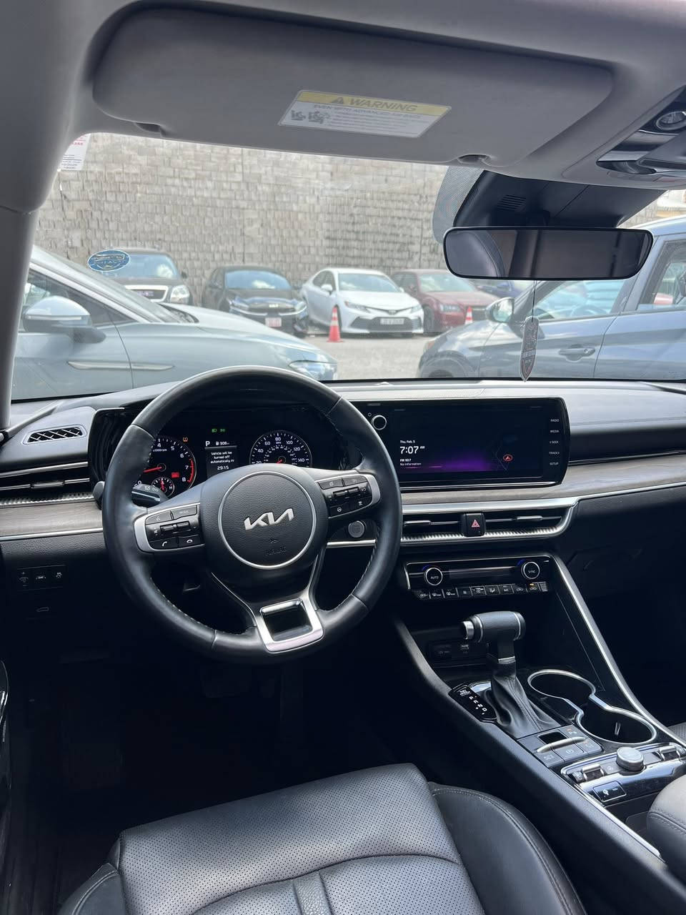 السلام عليكم
KIA K5 

اللون • سمنتي \ بحري 

2024 

المواصفات : EX 👇🏻

بانوراما 

5 كامرات 

حساسات 

رادارات

اناره اماميه LED 

اناره خلفيه LED متقطع 

ويل كاب حجم 18 

اشاره بالمري  

دخول ذكي 

داخل السياره • 

كشن خزن ميمورسي

كشن جلد 

كشن كهربائي

كشن تدفئه و تبريد 

داخل صاج

شاشه كبيره 

مثبت سرعه

أوامر صوتيه

وضعيات قياده

شحن واير ليس 

تبريد قطعتين 

هاند بريك بصمه 

نظام AUTO HOLD 

ستيرن هيتر

الخ…. 

مشي السياره • 16,000 mil

 ضرر السياره • مسطره الـ صندوق صبغ فقط 

الايرباكات • سليمه 

دواخل • بدون شرط 

وارد السياره • امريكا 

مكان السياره • اربيل • مدينه المعارض • معرض منذر الدليمي 

للتواصل عبر الواتساب • *********** • 📞
