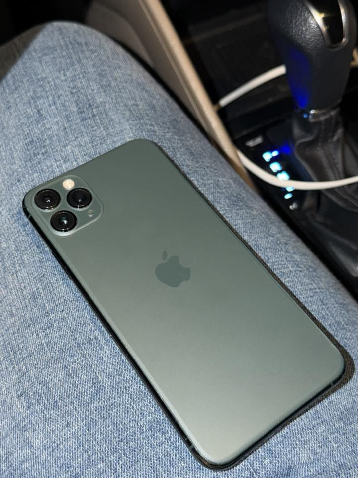 ايفونً11 برو ماكس للبيع فقط بس بطاريه مبدل اصلي شرط الفحص الباقي كله بلادي بدون اي عيب سعر 225 بيها مجال مكان كركوك رقمي ***********
