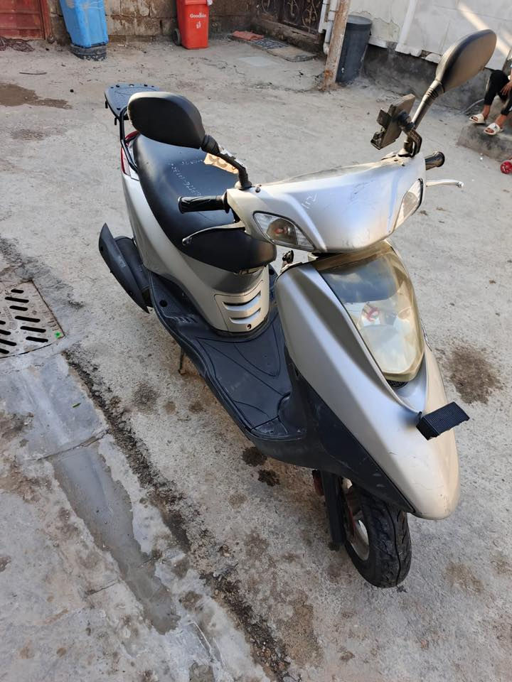 سلام عليكم دراجه فريز بشهر 12 ماخذيها رمبه  يعني صالها 3شهر كفاله عامه دراجه خير من الله كلجات رياضي  دراجه ربع ماتصرف عليها مكاني حي اور  سعر 750وبيها مجال /***********
