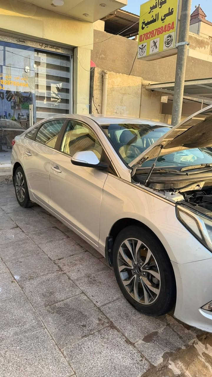 السلام عليكم ورحمة الله وبركاته …سوناتا خليجي 2017 محرك 2400 دوش المرغوب 
اللون :رصاصي السيارة نصبه حلوه 4قطع صبغ بدون  ضربه فقط  صبغ جاملغ امامي باب بنيد  قبق بانزين   
الموقع📍واسط العزيزية
السنوية ساقطة بشهر السابع

سعرهه جداً مناسب *********** شراي اتصل مو شراي اعبر المنشور  بالعافية ع الياخذهه إني مكلف بل نشر الخاص مغلق
