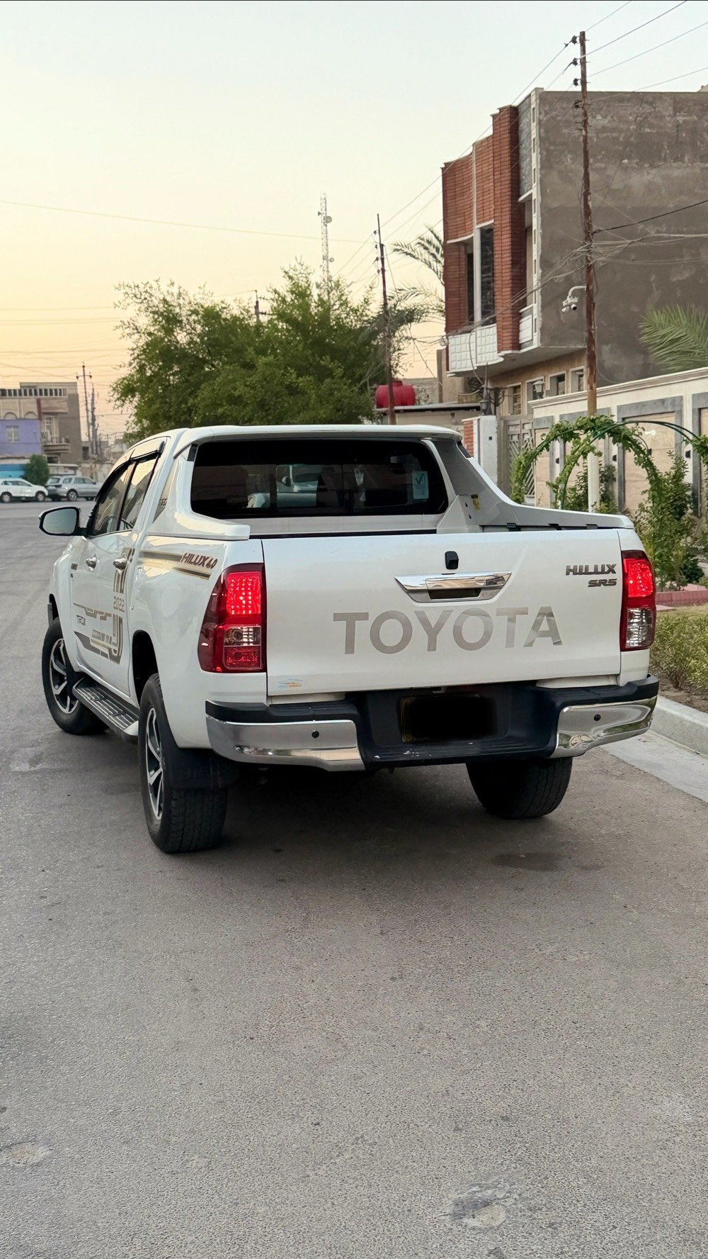 السلام عليكم للبيع هايلوكس Trd موديل 2020 كويتي محرك 6 سلندر 4000 فور ويل4*4 رقم بغداد تحويل مباشر السياره مكفوله عدا الجاملغ الامامي الايمن مصبوغ وبارد بسيط بالبنيد مكاني بغداد

السعر 258 وبيها مجال

للاستفسار:

***********