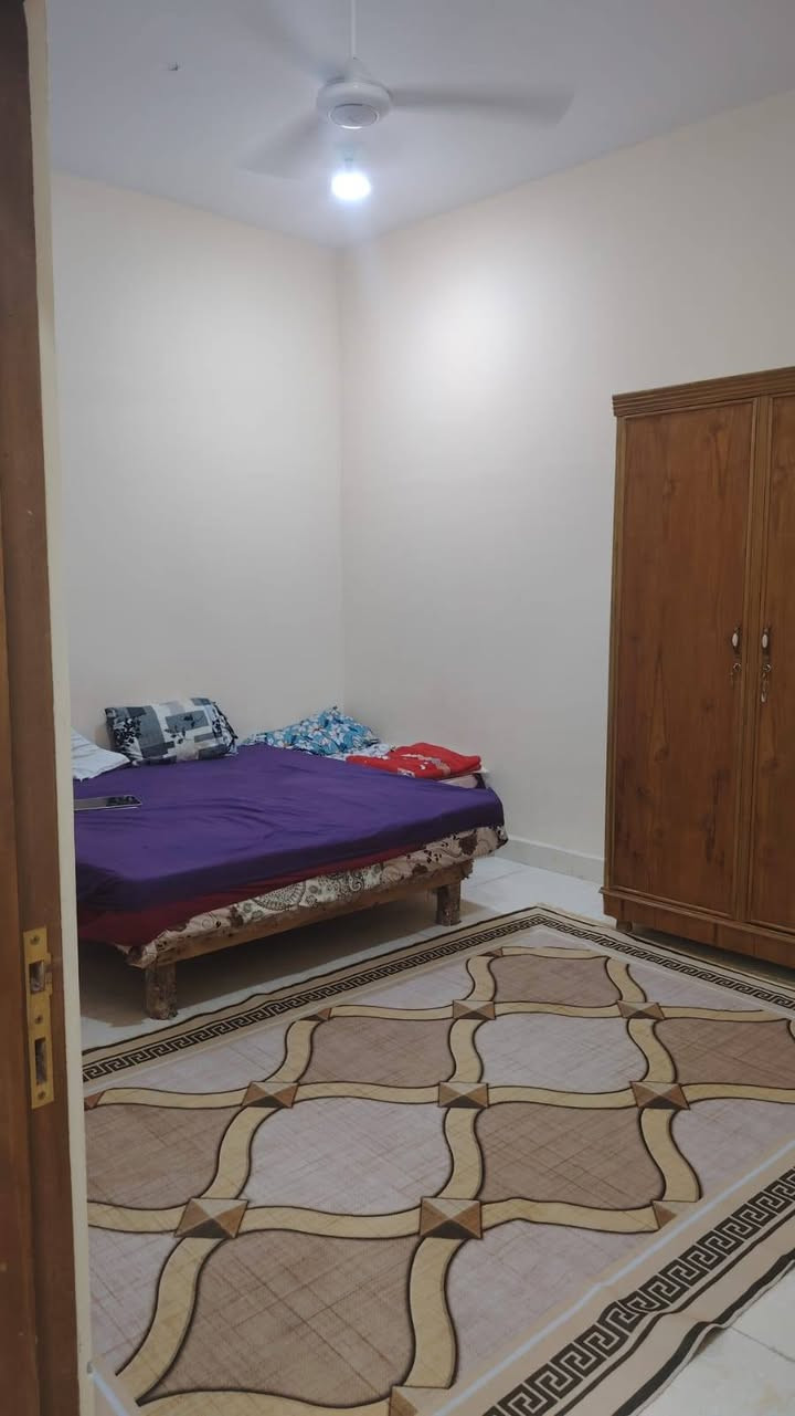 يالله 
يعلن مكتب عقارات أنوار الثقلين
 عن توفر
 بيت للبيع في الجزيرة شط العرب
 الفيروزية قرب شارع 15
بناء2024  فول مواصفات بناء بلوك درجة اولى
 مساحة 200متر
يحتوي على غرف عدد 2 
صالة
استقبال
كراج
مطبخ
مناور عدد2
الطابق العلوي يحتوي على غرف عدد 2 
صالة 
بناء درجه اولى
 بيبان تفصال ارضية مرمر
معجون 
سيراميك جداري هندي
السعر 130 مليون قابل للتفاوض
للاستفسار ***********
*********** ابو شمس
عنوان المكتب الجزيرة شط العرب الفيروزية قبل لا تعبر الجسر الاول على اليمين ركن شارع 7
مكتب عقارات انوار الثقلين البصرة, العراق
