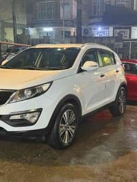 كيا سبورتج خليجي  موديل 2015 رقم بغداد  عداد المسافه 128قابل الزياده س...