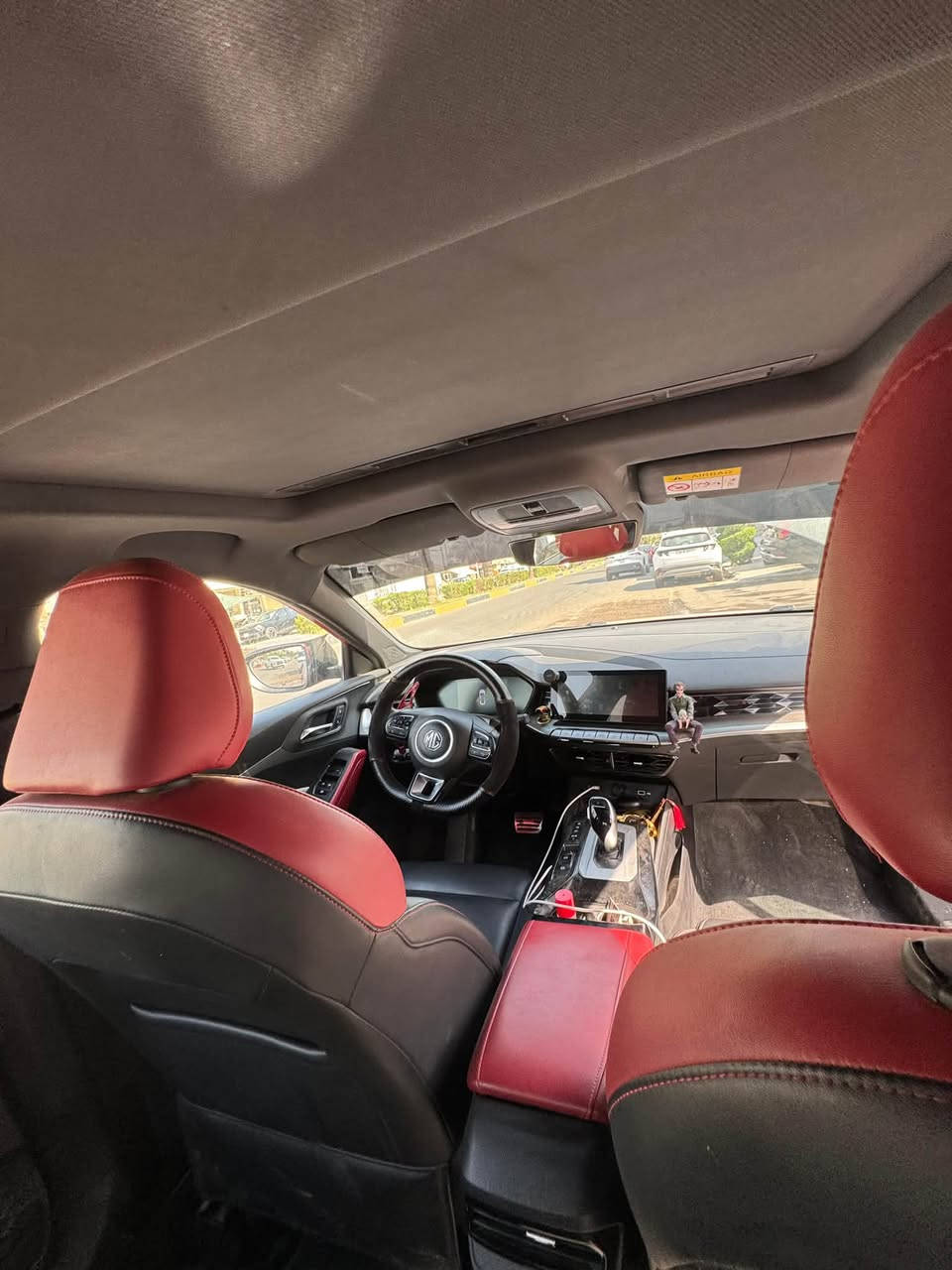 Mg gt 2022 اعلى فئة لاكجري(بعدهي بضمان الشركة)
رقم بغداد انكليزي

360 درجه كاميرات

رادار حساسات مقاعد جلد لونين تحكم كهرباء فتحة سقف قطعتين تبريد

كير طيارة مري شفط وهواي بعد 

السيارة رياضية واقتصاديه بنفس الوقت

175 حصان محرك 1500 تيربو

العزم 250 

الكير dct دبل كلتش رياضي 

ماشية 70 الف

بيهه اربع قطع بدون دواخل وعندي صوره قبل الضربه

سعرهه 102 وبيهه مجال مكاني السيديه باسمي تحويل ثاني يوم

***********
