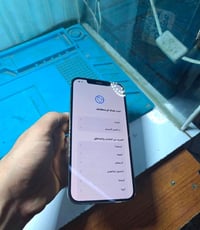 12 برو ماكس مبدل شاشه وسط 📲  مبدل بطارية وكاله 🔋  فيس ايدي شغال ✅  سيم...