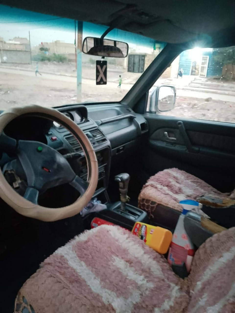 باجيرو موديل 92مكينه وكير VVT تخم تاير باتري جديد حداديه نضيفه غرفه نضيفه رقم بصره شرط التحويل السعر 55وبيها مجال قليل
انا مكلف بلنشر 
هذا رقم صاحب السياره***********
