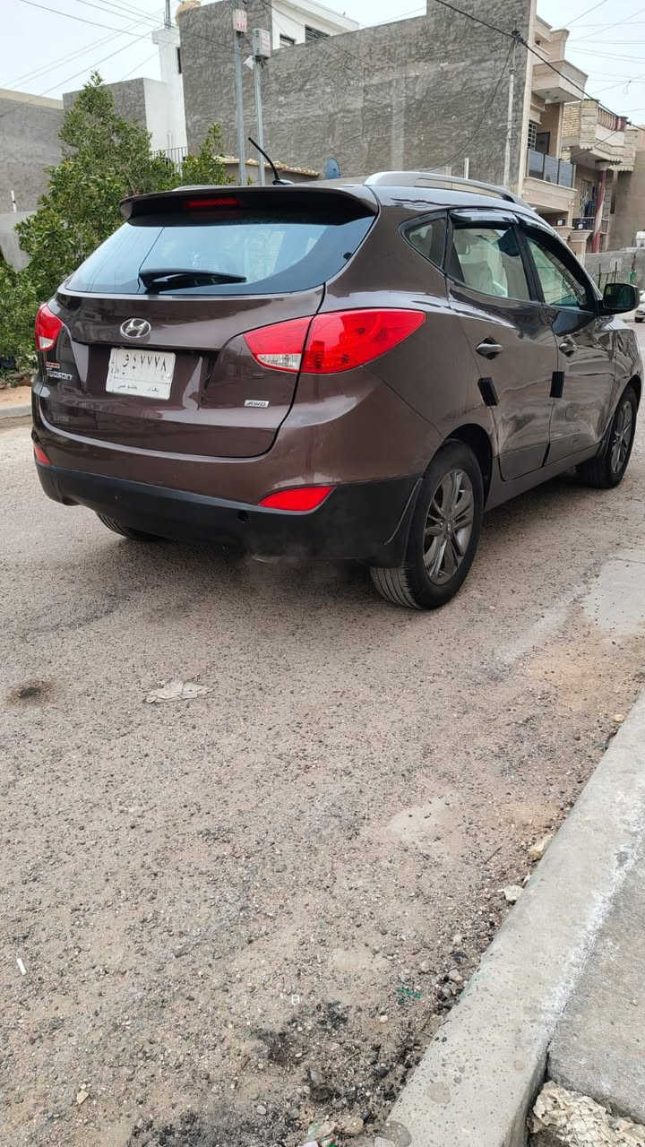 توسان امريكي موديل 2014 مكينه 2400 GDi فور ويل تبريد قطعتين كشنات جلد كهرباء تدفئه بلكشن كير ومحرك مكفول حداديه جديده باتري جديد تخم تاير جديد حادثه موضح بلصور فقط ربع من البنيد من فوك السياره انصبغت الصفحه لان بيه جراد لجماليه فقط كماموضح بلصور قبل وبعد
السعر( 128 $) وبيه مجال بسيط العنوان البياع الرساله الثانيه الاتصال على هذا الرقم***********
