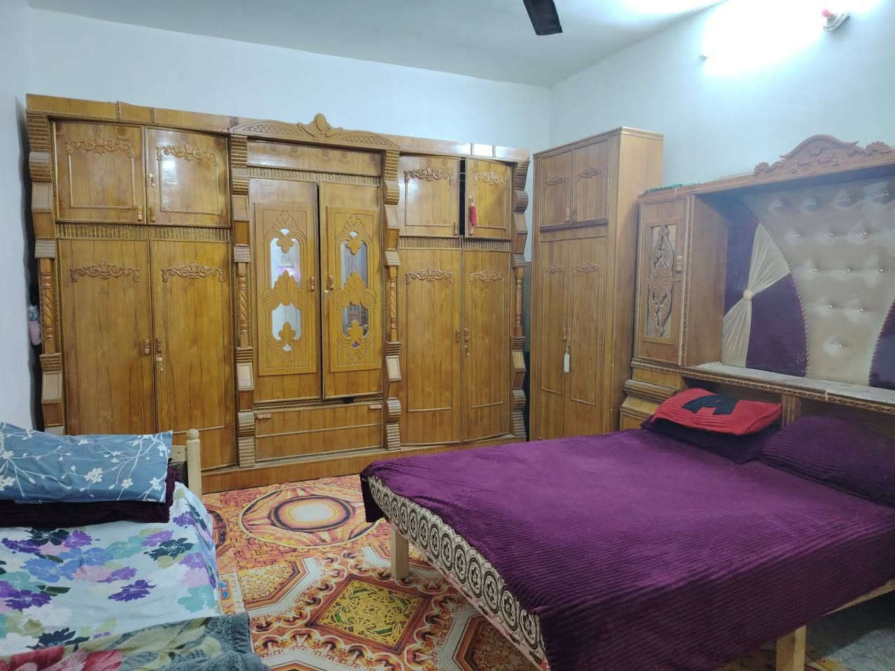 السلام عليكم ورحمة الله وبركاته
☘️اللهم صلي على محمد وآل محمد 

🏦دار سكن للبيع طابوزراعي

📌الموقع:-الديوانية/التقيةالثالثة 

📐المساحه:- 200م 

ــــــــــــــــــــــــــــــــــــــــــــــــــــــــــ

☘️يحتوي ع:-

✅غرف نوم عدد 2

✅صاله 

✅مطبخ+منور

✅استقبال 

✅مجموعه صحيات+كراج سيارة

💵السعر:-70مع الاثاث 

~~~~~~~~~~~~~~~~~~~~~~

#للاستفسار اكثر:- مراسلة الصفحة 

#هاتف:- ***********
