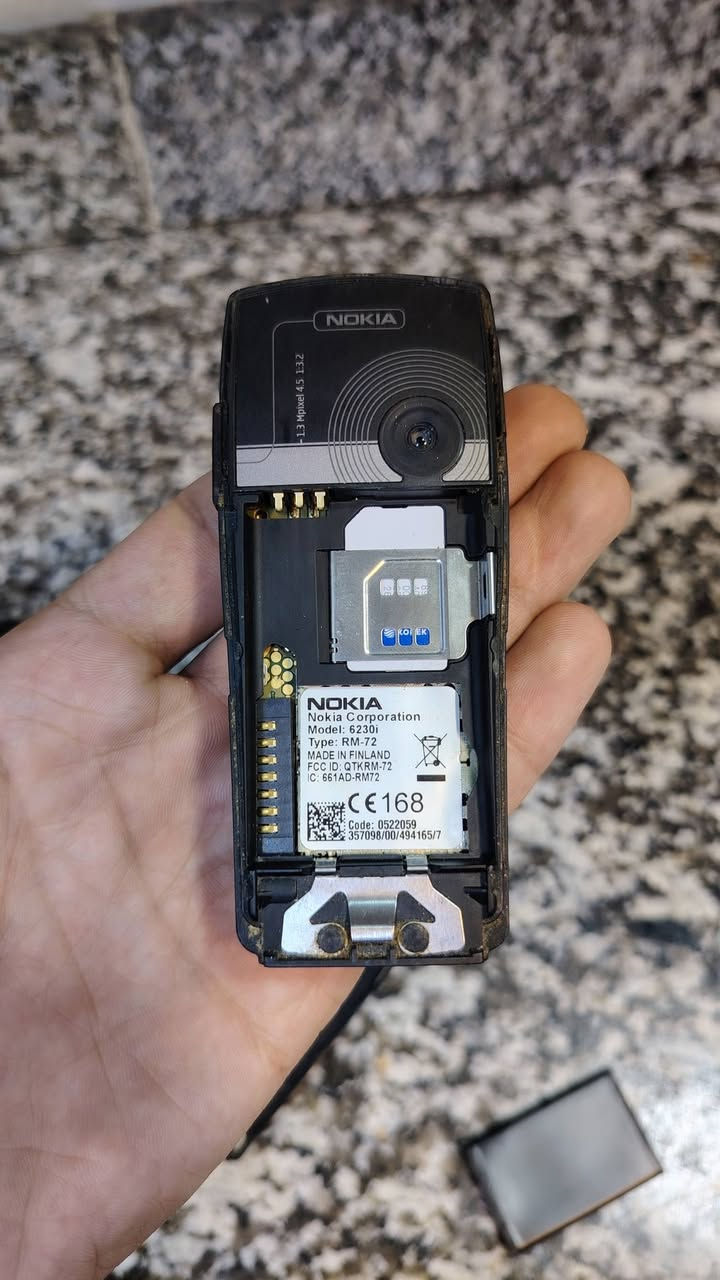 nokia 6230i


**إذا كنت صاحب هذا الإعلان وتريد حذفه لأي سبب، رجاءا أرسل رسالة إلى الدعم الفني**