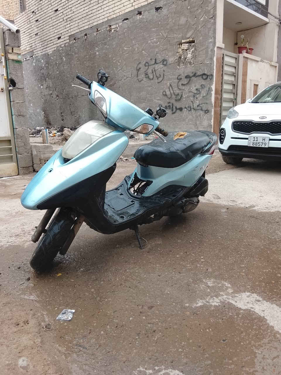 السلام عليكم
دراجه بريز للبيع دراجه خير من الله بس كابريتر تعبان يرادله تبديل أو تصليح نواقص قليل دراجه شغاله اوراق كامله سعر 350 وبيه مجال لشراي  ***********
