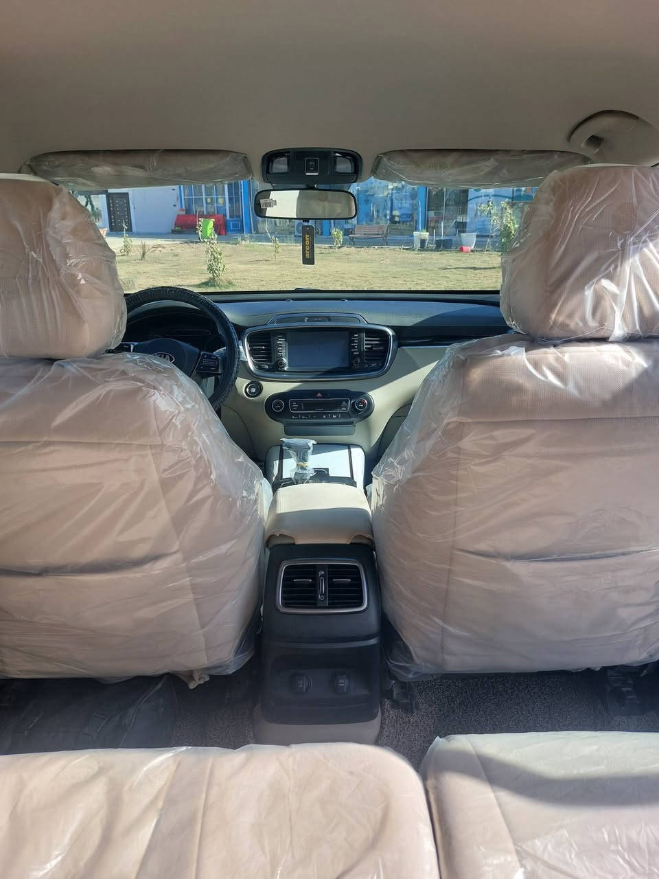 السلام عليكم ورحمة الله وبركاته
سورنتو خليجي 2020 للبيع رقم قادسية بأسمي
مكان مركز محافظة الديوانية 
مواصفاتها فول ما عدا البانوراما 

6سلندر ماشيه 76 الف ما متعوبه السيارة نضيفة كلش 

مكفولة من الحادث والصبغ بيها فقط حالوب وشبر بارد في بداية البنيد كلشي موضح بالسونار والتصوير 

الي يحب يستفسر عن السعر وباقي التفاصيل 

يتصل على*********** وتساب شغال 

تحياتي للجميع
