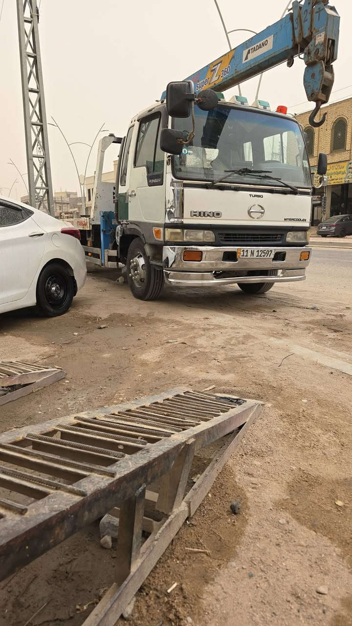 سلام عليكم/هينو انكر كرين سطحه 
رقم بغداد إنكليزي مديل ٩٨
بيبان مبدلات وياه لقديمات طيهن وياه دروجه 
مكينه ٨٠ لا تبخير ولا تنقيص  
كرين ٣ مخالف بي لسلايت رئيسي معووج ومصلح وبي بكانات لحيم 
سطحه ٣ جكات ماطور جبير 
مكانه بصره زبير ***********
شوف تفاصيل وخابر       (سعر ٢٧٥)       ***********
