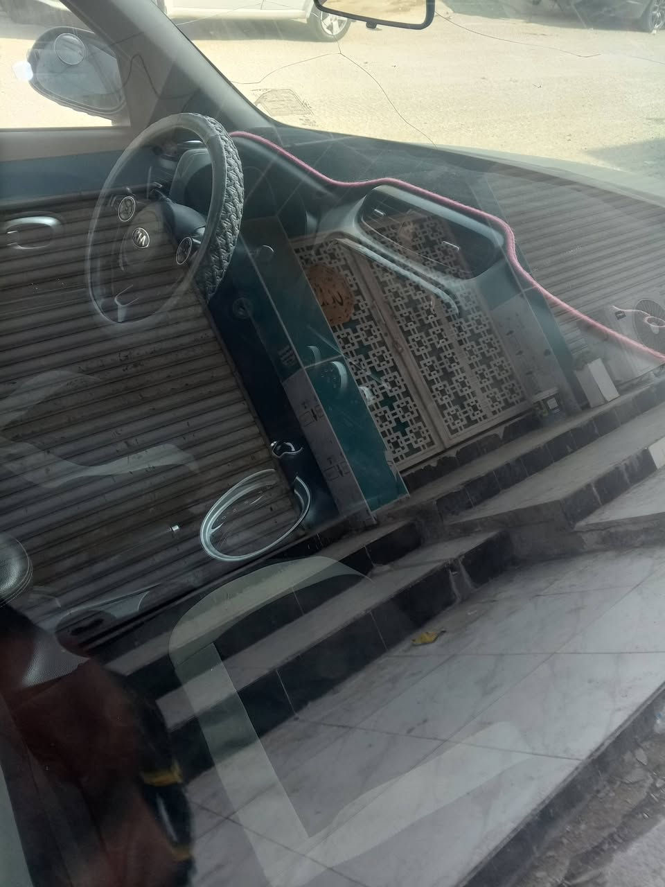 السلام عليكم صول موديل 2014 فول عد الفتحة شاشه كامري خلفي رقم بابل شرط التحويل بيها جاملغ وبنيد سياره جديده معني الكلامه مكاني بابل مركز المدينة ***********
