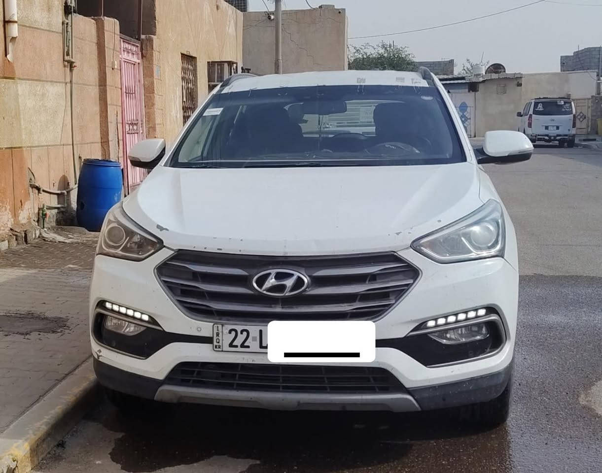 سيارة سنتافي 2018 اربيل هزة ورقم جديد بيها بارد قليل جدا فقط مكفولة  من الضربه ومن الصبغ تحكم استيرن تبريد 3 قطع مكينة  4 سلندر السيارة بدلت بيها كازكيت فقط سيارة جاهزة السعر 165 بيع مستعجل واذا اكو مراوس سيارة صالون ميخالف المكان البصرة
انه مكلف بالنشر للاستفسار 
0 770 560 2438
