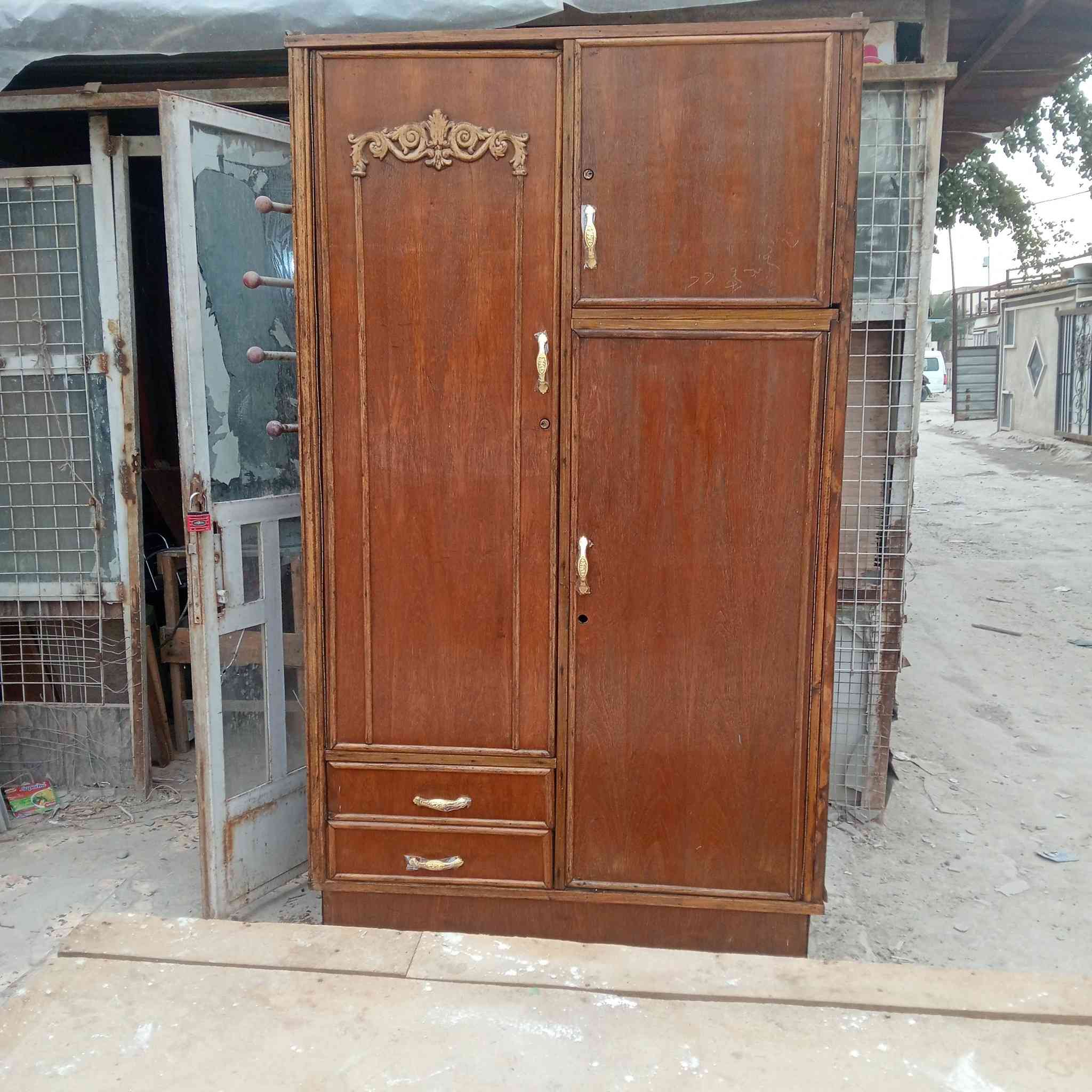 سلام عليكم كناتير للبيع اسعار بتعليق ***********
