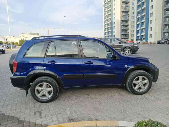 توێتا ڕاڤ فۆر مۆدێل 2000 ،،،،
ئۆتۆماتیک،دەبڵ ئەکسل ئۆتۆ،،،،
تەبرید،  (A. B.S) ،پاوەر،،قفڵ مەرکەزی، جام کارەبا،کەلەو عەینەک،،،،
دووپارچە پەمپە بێ ناوگرتن،،،،بێ لێدران ودەعم،،،،چوارتایەی لۆک ،گێڕو مەکینە وکارەبایی جائیزە،،،،
سەنەوی وژینگەی تازەیە،،
جوابی کۆمێنت و چات نادەمەوە تێل بۆ خاوەنی بکەن هی من نیە 
سعری (62) موعامەلە،،،
گۆڕینەوە ئەکەم،،،
***********
