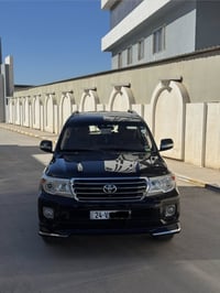 لاندكروز VXR • ٢٠١٥ • ٨ سلندر