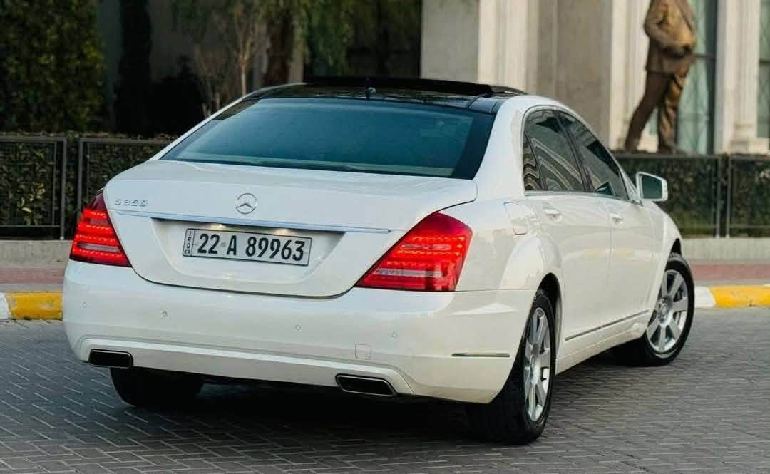 مارسیدس بینز خليجي شركة باجكر 2013 مواصفات S350
محرك ٦ سلندر بنزين ضمان دولی 
وکالە و صفر شرکە BCM وارد خليجي سیارة 
ماشية 170 الف کم حقيقي بصمتین موجودة ....
الاخوان سيارة بيها بس قطعتين صبغ باب و جامرلغ خلفی بدون دواخل كلش حلوة و مايبين بيها ابد بشرط و حیل نظيفة و جديدة سیارة احلى من الصور 
 محرك و الگیر بشرط مابیها ای خلل ولا نقص بشرط تكون جاهزە ١٠٠/١٠٠ 

 مواصفات ١/١ 
 ( ناظور ،، ثلاجة،، كشنات ورائي كهربائي و تدفئه و تبريد VIP ,, بانوراما ،، سندوق وابواب شفط  ،، باب لارج ،، و بیبان سحب ،، بصمة ،، کشنات تدفئة و تبرید و جلد ،، جام فوتو ،، کشنات خزن و کهربائی ،، ماوس و تلفون و بعد كثير مواصفات ..... )
 4 تایرات و ويل جدیدە بلادية 
 سنويه جديده و بااسمي ...
صدر ناعم وجديد بشرط جاهزه و بدون خلل 
 بدون خلل کهربائی بشرط 
 تحویل بشرط نفس اليوم ...

للتواصل ***********
