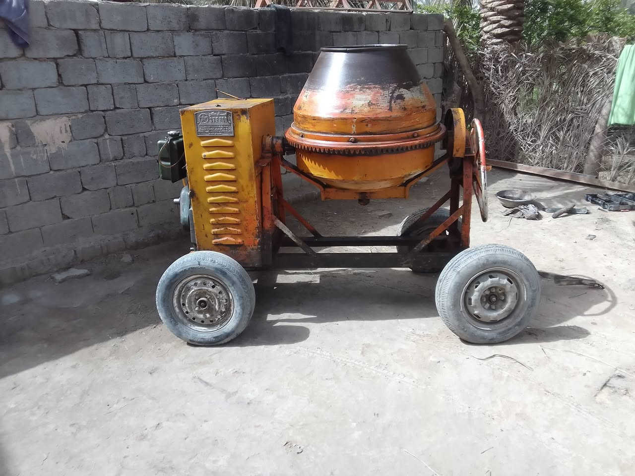 سلام عليكم خباطه للبيع  السعر خاص ***********
