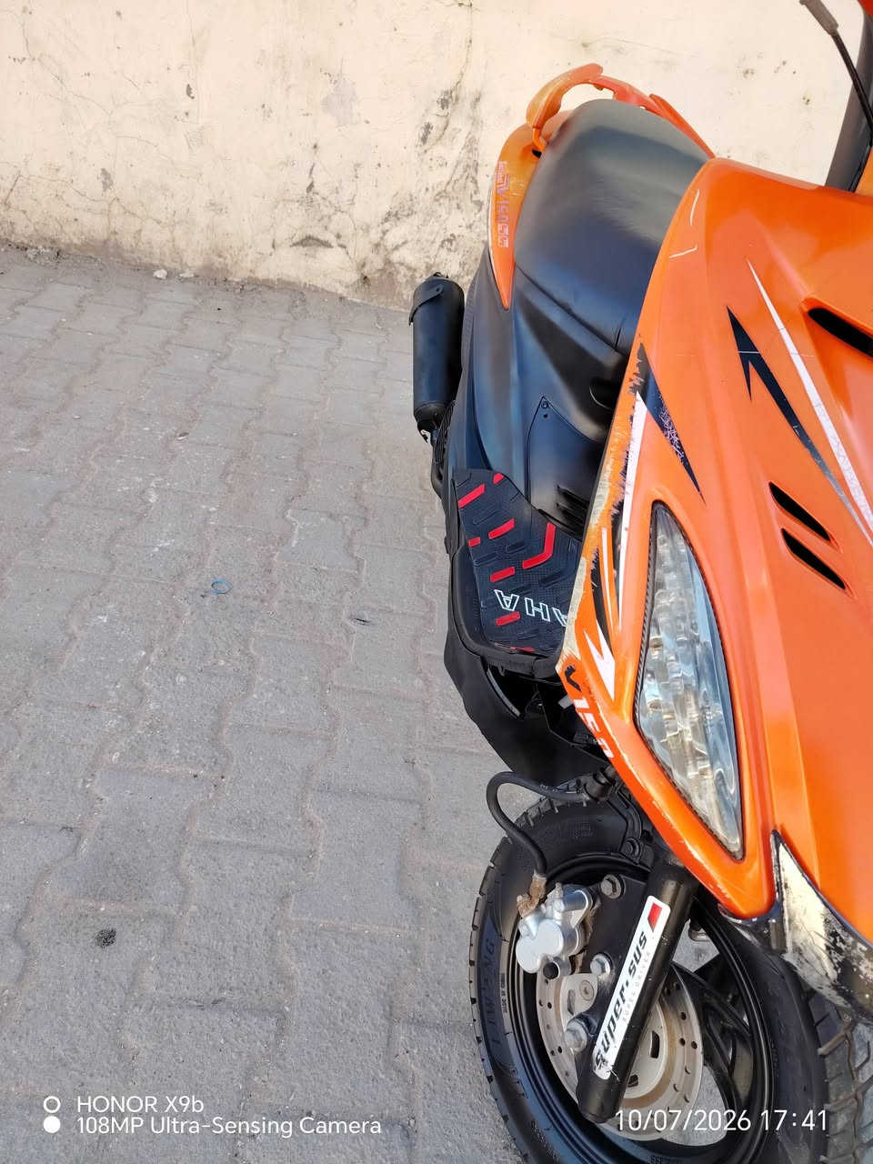 دراجه سكنس مكفوله برغي مامفتوح بيهه *********** شغاله سلف لايتات اشاير كامله من كلشي سعرهه 300 بيه مجال
