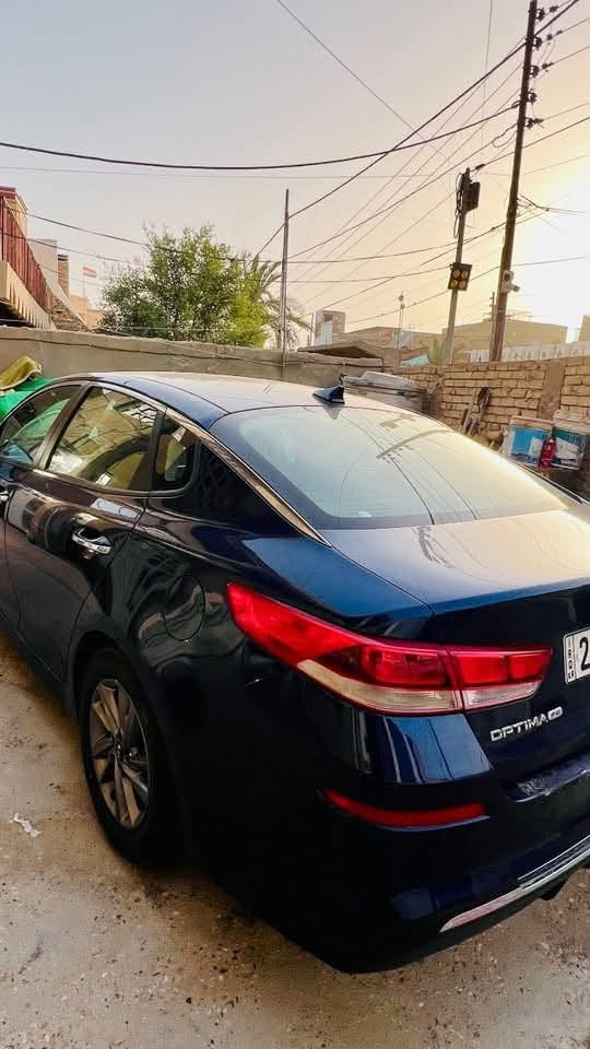السلام عليكم كيا اوبتيما امريكي كلين بدون ضرر موديل ٢٠٢٠ 
مواصفات 
مكينه ٢٤٠٠ 
رادار امامي خلفي جانبي
بريك ذاتي 
رقم اربيل انكليزي بأسمي تريد تحويل تريد وكاله 
السياره كلش نضيفه مكينه ممفتوح ولا صبغ ولا تبديل السعر ١٥٣ وبيها مجال للشراي 
للأستفسار الاتصال ***********
