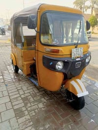 تكتك للبيع موديل ٢٠٢١ شهر٧ رقم وسنويه بغداد نكليزي تحويل ثاني يوم مكفو...