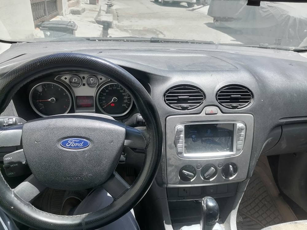 Ford focus 2010 Niva

سفری شەریکەی نیڤا مواسەفات se
سوکان ڤۆلیۆم 
٢ جامی پێشەوە کارەبا
دەبل گێر ( تۆماتیک و عادی )
سەنەوی بەسەر چووە 
رەقەم نوێ باریک 
چاملغی پشتەوە لای سایەق سبوغە 
٢ دەرگای لای سایەق پێش و پشت گۆردراوە بە بیلاد 
پێشی کەپسە لێدرانی نییە 
گیر و مەکینە بە شەرت 
نرخي 62 وەرەقە و مەجال 
ژ. م : *********** ، *********** أربيل, العراق
