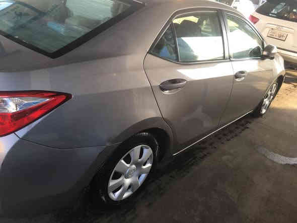 السلام عليكم 
كورلا 2014 وارد كندا LE
الحادث مثل ماموضح بالصور باب السايق والصدر
بحاله جيده 
السعر $ 12800  العنوان بغداد السيديه
للتواصل واتس ***********
