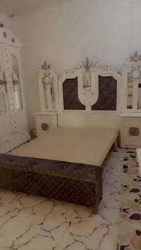 غرفة نجارة • أثاث خشبي • عراقي