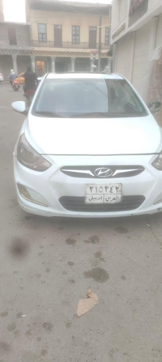 سلام عليكم من رخصت الدمن اكسنت موديل ١٢ خليجي بيها جاملغ خلفي ايسر وبيها كلير صحه اليسره بدون ضرر بس كلير السيره نقصها صدر وترتيب يرادلها رقم اربيل القديم بسم كردي تحويل موجود وكاله موجود مكينه كير مكفولات هاذه رقمي ***********الشراي يتصل السعر ٧٥ وبيها مجال قليل
