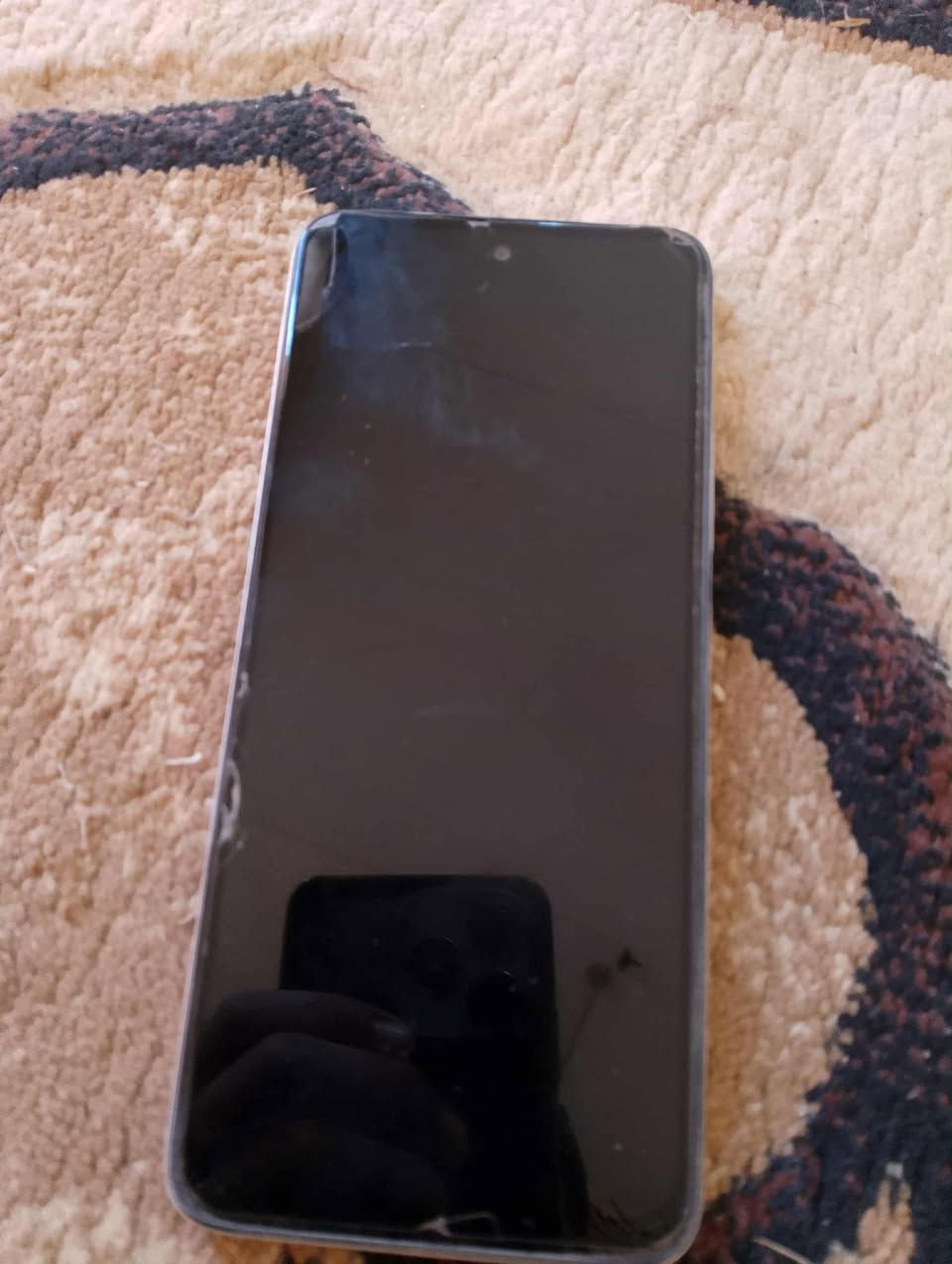 السلام عليكم جهاز نضيف عنوان ابو غرق سعر 160 راسلني على الواتساب *********** وليكم خير تدللون
