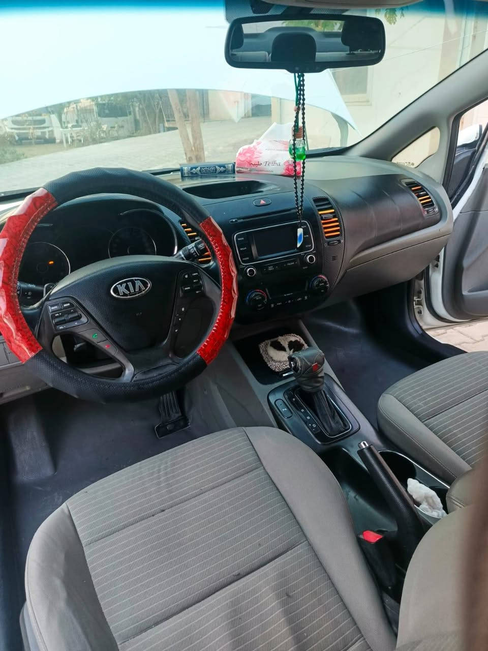 سلام عليكم
سيراتو موديل  2013 شكل 2014 رقم اربيل القديم فول بصمه ماعايزه برغي مصبوغه حزام والسونار مرفق مع الصور مكان السياره نجف السعر 105 وبيها مجال *********** النجف, العراق
