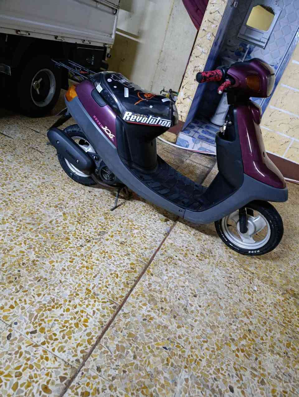 السلام عليكم ماطور بوتين ما مفتوح المكينه فقط بس قبق هندر السعر 550 بيها مجال عنواني موصل للاستفسار على هالرقم/***********/***********
