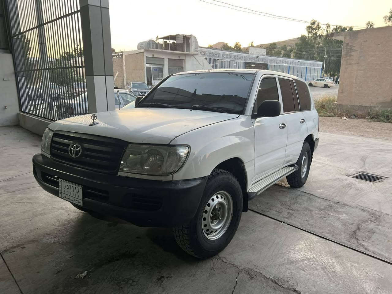 مۆنیکا 2005فول عادی بێ سەرەتا 
مەکینە و گێڕو ئەکسل دەبڵ اکسل کارەبای هەموو گیانی بەشەرتە چوار تایەی تازەیە لەسەر ساغی بۆیاغە زۆر جوانو توندو تۆڵ ماوە سعری 85گەڵا شوێن تەق تەق (***********) (***********) كويسينجاك, أربيل
