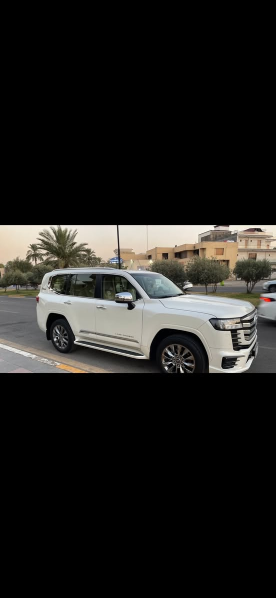 لاندكروز البيع 
موديل 22
رقم بغدادبسمي
شركه ساز
ماشيه 69كم
السعر 65
***********
