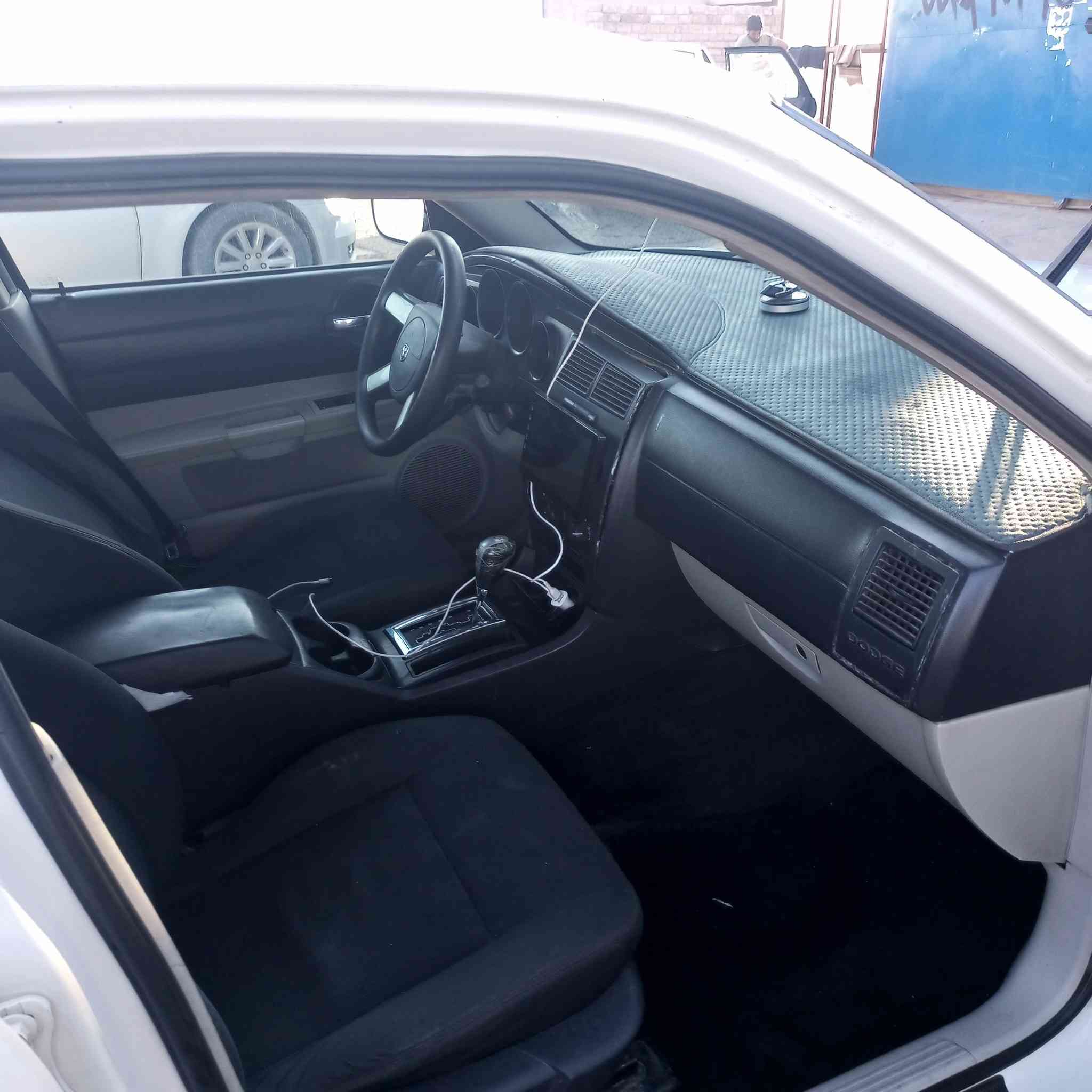 السلام عليكم جارجر 2007للبيع الضرر بوند وجاملغ بدون دواخل كير محرك اكسل كهربئات طخم طخم تأير كلو جديد السعر 105وبيها مجال يرهم مراوس حسب القناعه مكان السياره موصل ناحيه القياره للاستفسار الاتصال ***********
