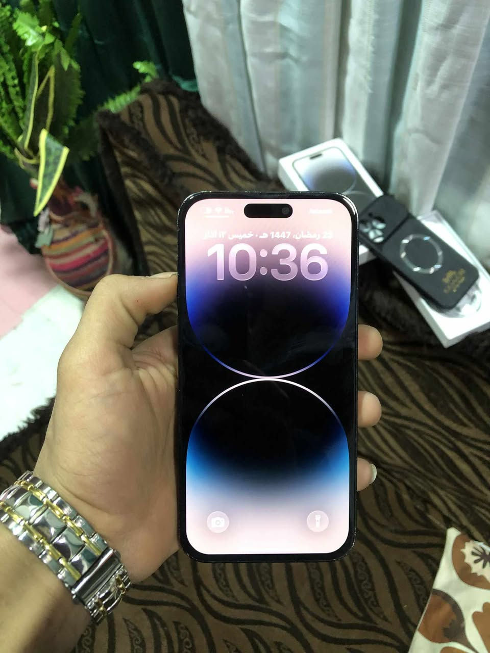 سلام عليكم
جهاز ايفون 14 برو ماكس ذاكره 128 بطاريه 81 جهاز كل جسمه بلادي نموذج m امريكي تك سيم ويدعم شريحه الكترونيه فقط شاشه مبدل مال تفصيخ شاشه كلش حلوه وسريعه نفس البلاد بالضبط ميفرق اي شي فيس ايدي كلها كامل شغال ملحقاته كامل كارتونه وشاحنته كامل سعره 580 الف شراي اتصل ع رقمي ***********
