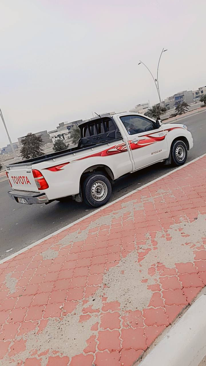 السلام عليكم بكم 2010 سياره خير من الله نعمه رقم انجليزي سنويات الجديده باسمي بيهاهيابا بيها طخه بالشامله جهه السائق والباغه كفاله السعر 155 فيها مجال شيء بسيط المو شراي لا ينتصر*********** بيها طخه بالشاملق
