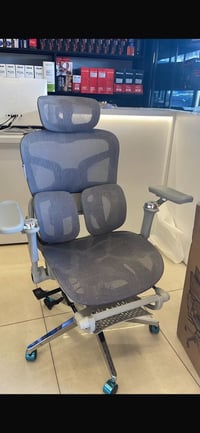 بغداد الشعلة • كرسي مكتبي • كيمنك