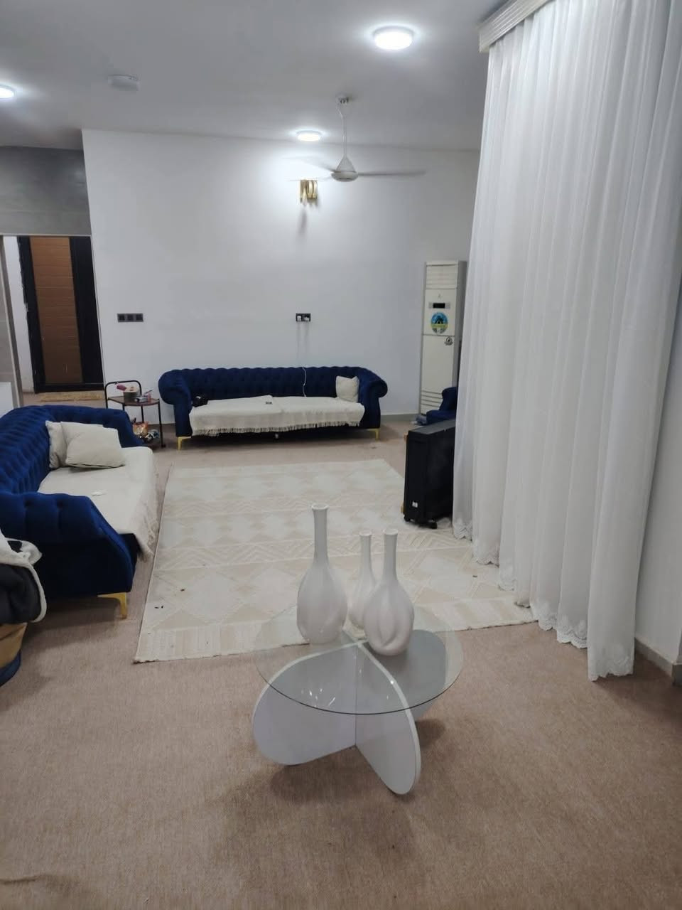 بيت للبيع/ السماوه
------------------------
مجمع الرحمن بالزهور
-----------------------
مساحه ٢٠٠ متر 
-----------------------
طابق واحد/ غرفتين وصاله وبراني ومطبخ وصحيات مسلح بناء جديد 
-----------------------
مطلوب للعقاري ١١٠ مليون مليون تسديد شهري ٥٥٠ الف 
------------------------
*********** / ***********
------------------------
للإستفسار مراجعة مكتب عقارات قاسم كاظم الإسكان قرب كافتريا كناري مستعدون للاستقبال كافه العروض 
-
