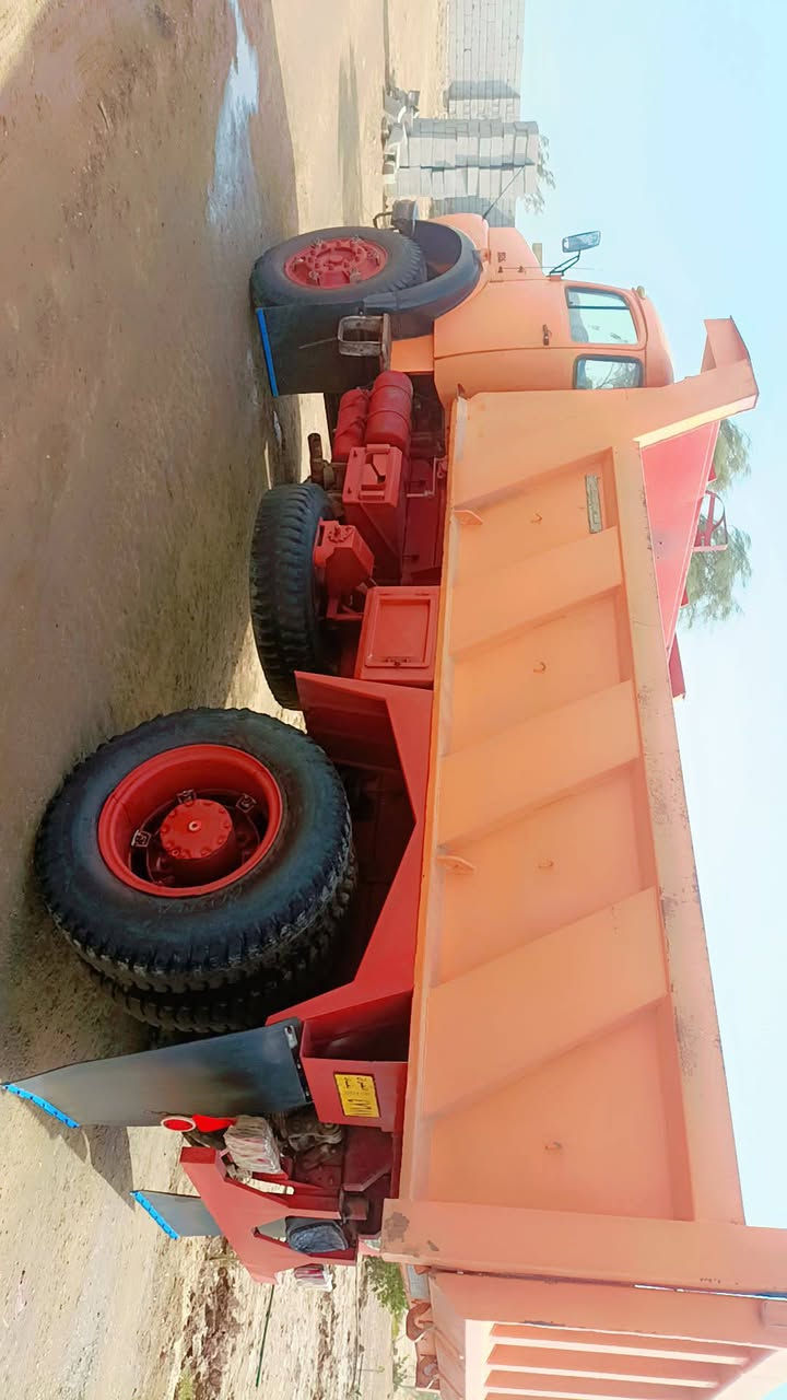 تك ميلر للبيع٨٢ رقم بغداد بسمي بلادي مبخره عام***********
