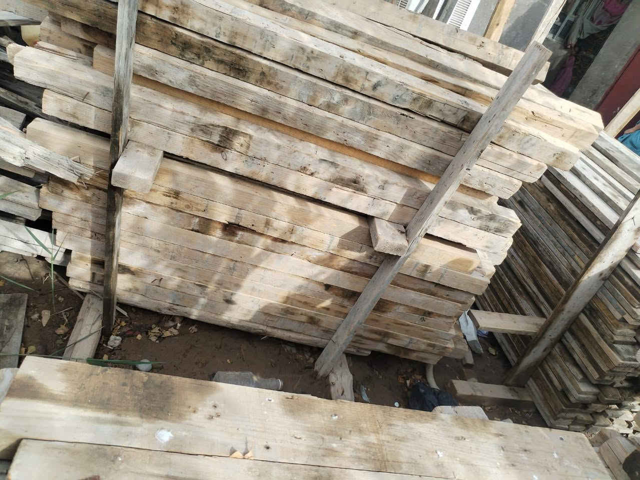 سلام عليكم قالب للبيع اكو دگه وحده واكو أكثر من دگه خشب نضيف كلش مال جناي يدگ بيت 400م رباط سگف وزايد شرط نضافه نفس الصورة مكاني ناصرية الرفاعي شراي اتصل تشلع عيوني ما تشتري بس تعامل ماريد أشوف خلقتك ***********
