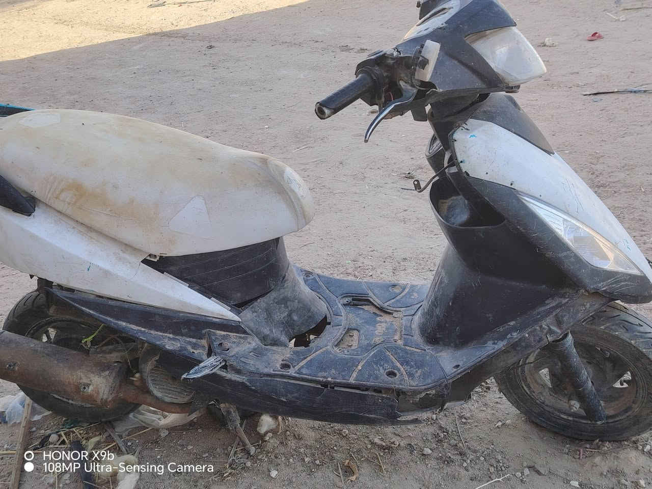 السلام عليكم دراجه للبيع الاسم سيام نحله محرك توى مجفت خير من الله  وشغل وطلع    مكان الحيدريه خان النص  السعر 150وبيهاا مجال وهذا رقمي  ***********
