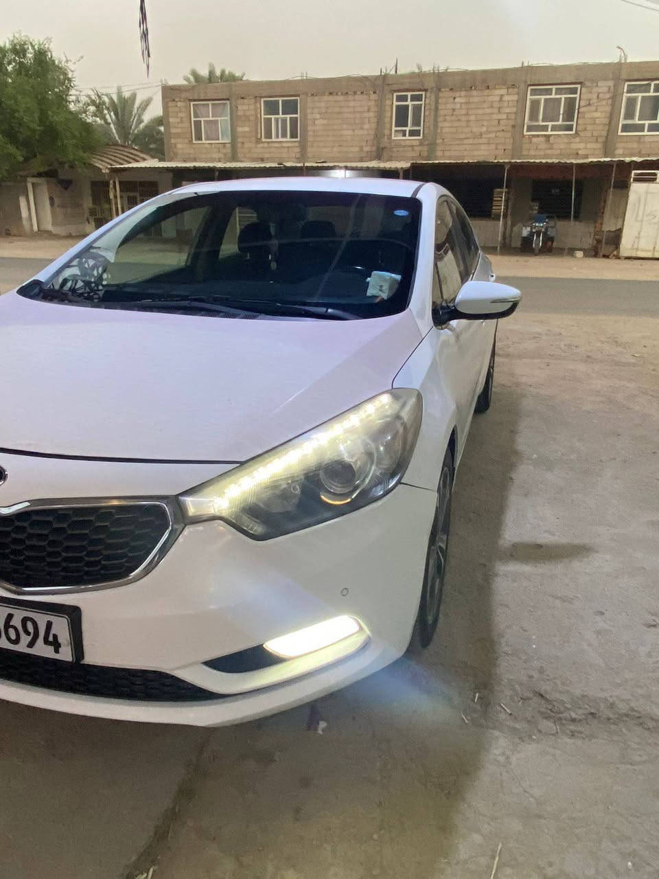 السلام عليكم سيراتو موديل 2014 فول ماعده الفتحة والبصمه السياره جاهزه كلهه سونارمرفق معها المكان حله سياحي الاستفسار*********** السعر 115بيهه مجال بصيط صبغ فقط بدون معجون 3 قطع
