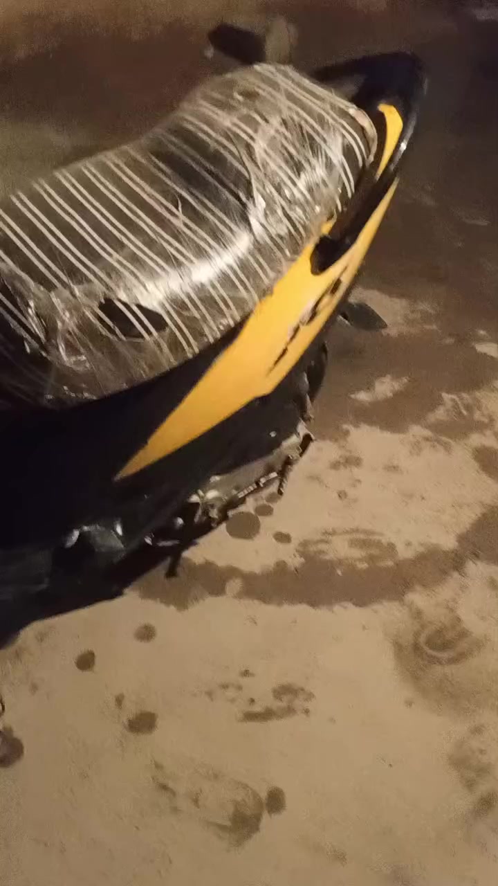 للبيع ماكس عدله دراجه حلوه بس بيه شي نقوصات قليله سعر خاص او واتساب  ***********لشراي يتصل وبي خير ودلل
