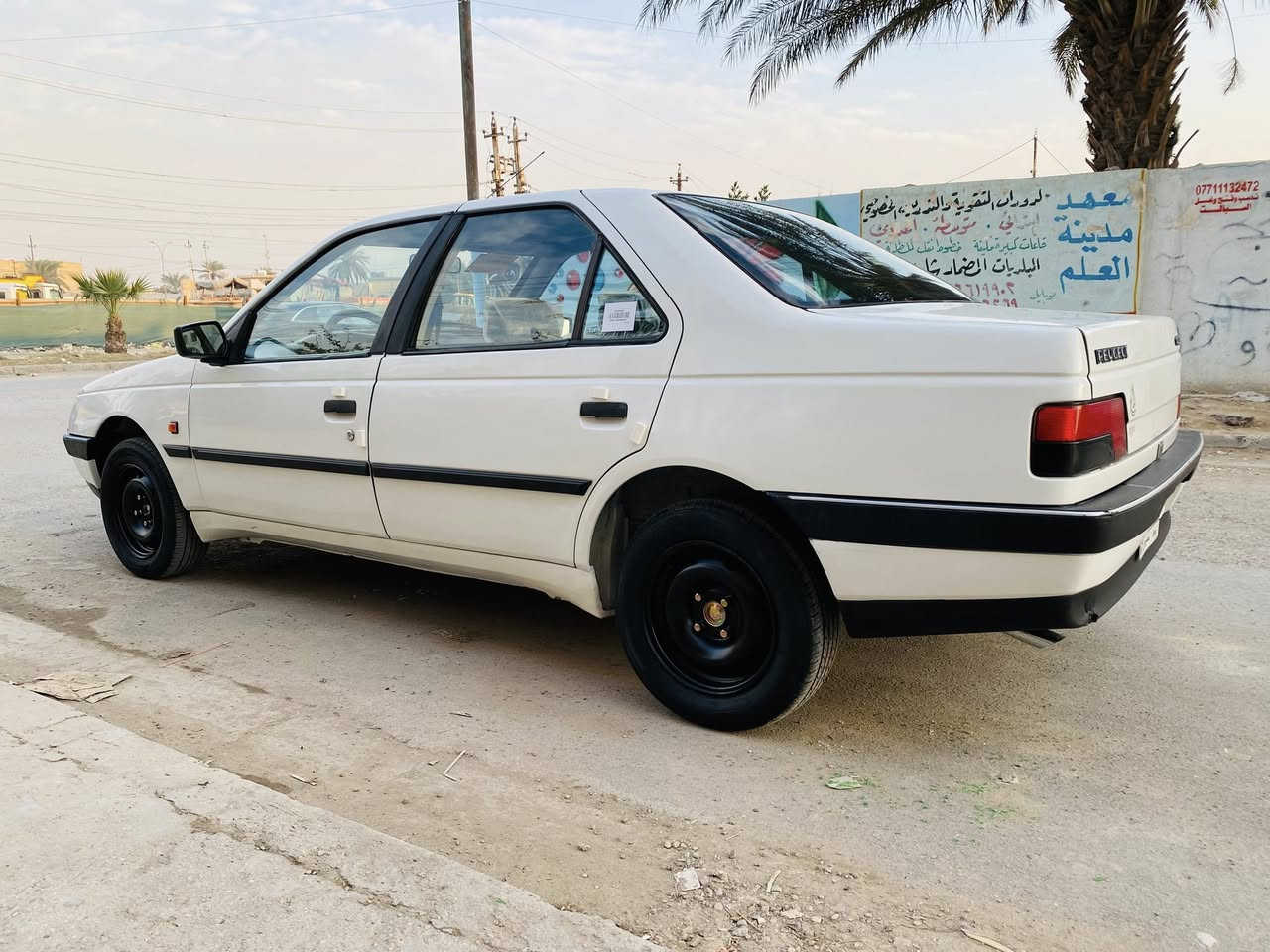 السلام عليكم 👋
بيحو GLX ٢٠٠٩ 
 مشروع وطني تحويل ثاني يوم سنويه لل٢٩ مصفره  وغرامات 
كير محرك جديد صدر امامي خلفي  
 كهربائيات كلهه شغاله تبريد ثلج ❄️
والسياره نضيفه 
السعر 45💵وبيهه مجال قليل
العنوان :بغداد البلديات 
للاستفسار *********** ☎️📞
ممتواجد على النت
