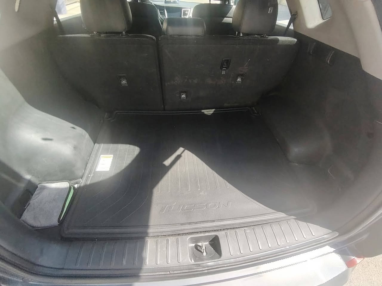 السلام عليكم
توسان موديل 2016 فول 1/1
1-مكينة 1600 /(4) سلندر(GTI)
2-كير (6) سرعات
3-السيارة دفع رباعي (4/4)
4-
5-
6-مثبت سرعة وتحديد مسار 
7-نظام مانع انزلاق(ABS)
8-نظام توزيع الكتروني الفرامل(EBD)
9-نظام ثلاث وضعيات قيادة
10-نظام سايد بريك(رجل)
11-نظام تدفئة بالستيرن 
12-تحكمات ستيرن
13-شاشة معلومات وأعطال بالدشبول 
14-تبريد قطعتين امامي + خلفي 
15-بصمة أبواب وبصمة تشغيل 
16-بصمة 2 بلادي
17-كشنات جلد تدفئة 
18-كشن السايق ولببصفه كهرباء 
19-رادار جانبي 
20-كامرا خلفية 
21-حساسات خلفية + جانبية
22-جنطة كهرباء
23-شاشة مسجل بلادية 
24-باتري جديد + تايرات جديدات
25-صدر السيارة جديد
 الأستفسار اكثر ***********
