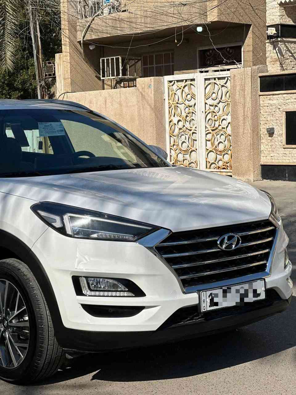 السلام عليكم
‏
‏توسان خليجي 2020
‏
‏الكاصد خمس عدسات
‏
‏سياره كفاله عامه من الدعاميه للدعاميه من كل شي 
‏حتى الشخط
‏
‏سياره نظيفة ع أيدي جبتها زيرو يعني سياره ع أيد شخص واحد فقط سنويه وتحويل ثاني يوم رقم بغداد بأسمي 
‏
‏مواصفات 
‏
‏حساسات 
‏
‏أمامية خلفية 
‏
‏مري شفط 
‏
‏ثلاثة وضعيات قياده 
‏
‏بصمة وتشغيل عن بعد 
‏
‏ترحيب بل يدات والمري جانبيه 
‏
‏شحن لاسلكي 
‏
‏تبريد قطعتين 
‏
‏بك لايت فول أليدي 
‏
‏سياره نظيفة إلى درجة ماشية 55km حقيقي
‏
‏السعر 215بيها مجال للشراي 
‏
‏مكان السياره بغداد البنوك 
‏

‏***********
